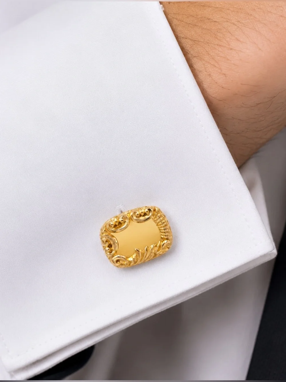 Scroll design cufflinks